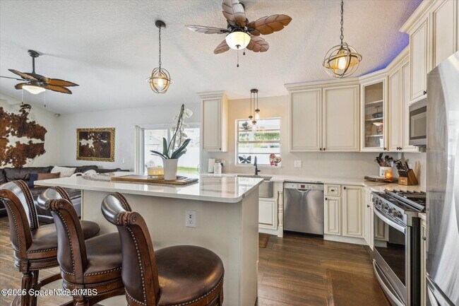 Building Photo - 2532 Kingsmill Ave