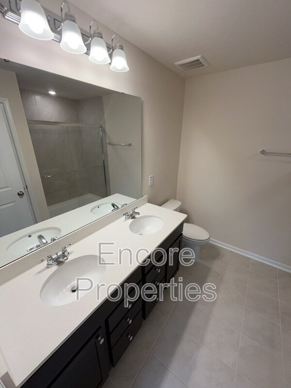 Building Photo - 305 Ribbon Rail St