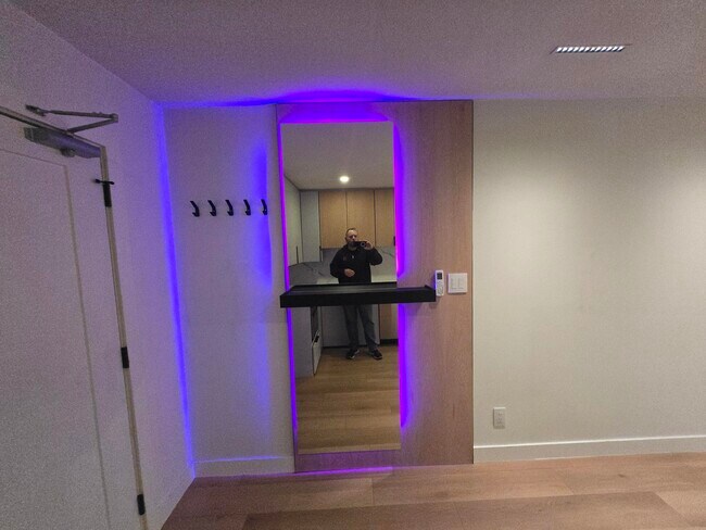 Building Photo - 503 2nd St