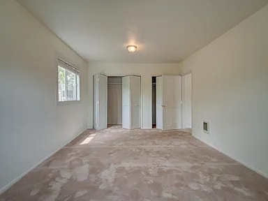 Building Photo - 1211 Niantic St