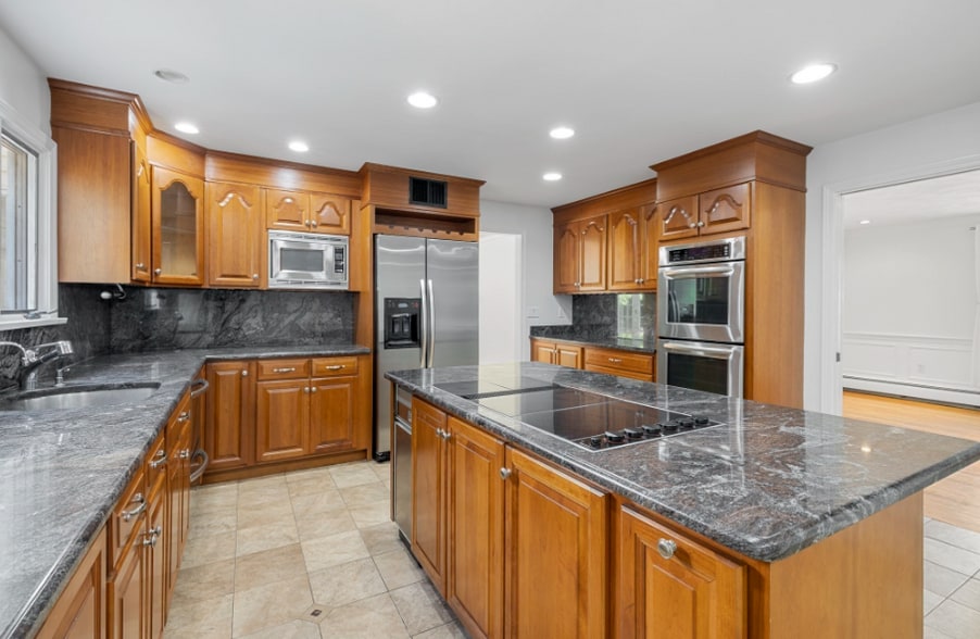 Building Photo - 31 Coolidge Rd