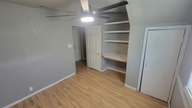 Building Photo - 12018 Sandpiper Rd