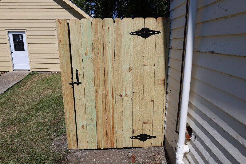 Building Photo - 4119 Lasalle St