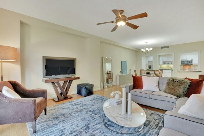Building Photo - 207 Shearwater Ct W