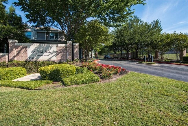 Building Photo - 1900 Scofield Ridge Pkwy