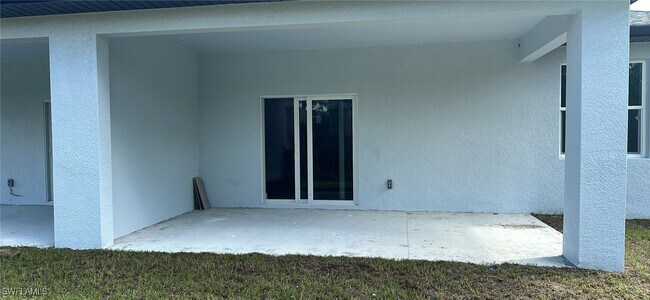 Building Photo - 344 Rockland St