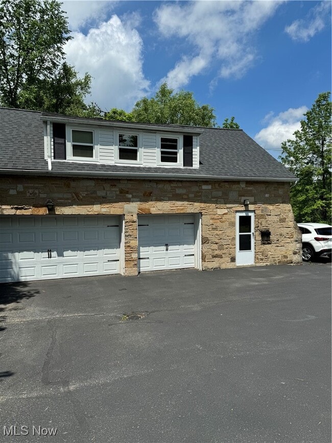 Building Photo - 35755 Miles Rd