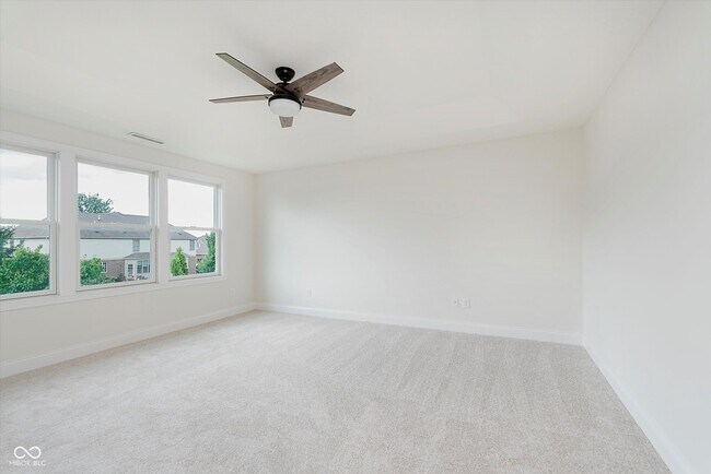 Building Photo - 10264 Normandy Way