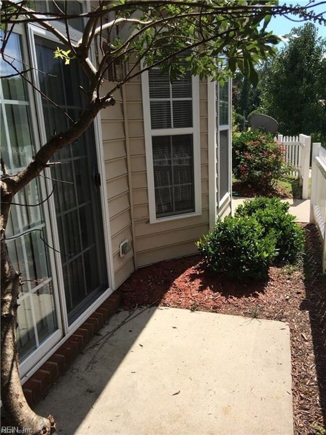 Building Photo - 604 Teton Cir