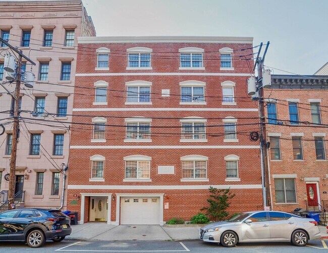Building Photo - 217-219-219 Clinton St