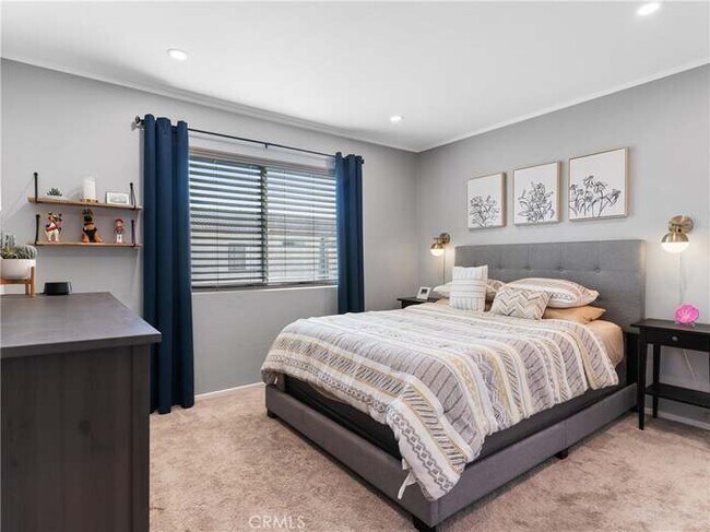 Building Photo - 14405 Cerise Ave