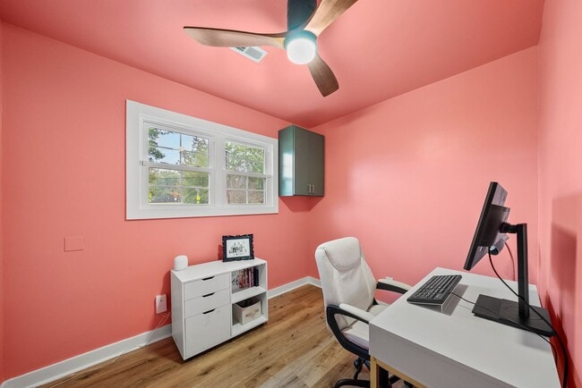 Building Photo - Durham's Best Ranch!