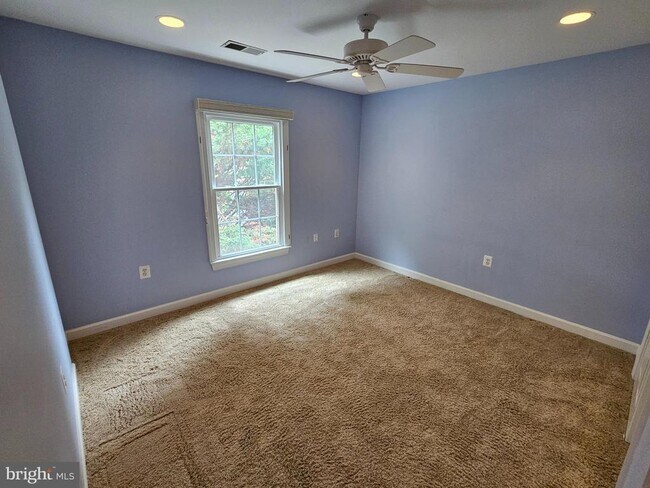 Building Photo - 1369 Park Garden Ln