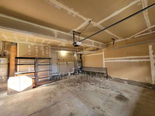 Building Photo - 3552 Larchmont Ct