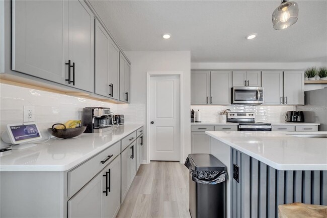Building Photo - 10836 Waterwood Aly