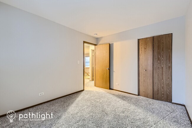 Building Photo - 1510 Farrington Court