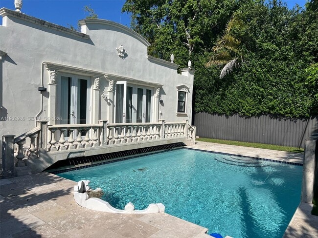 Building Photo - 4575 Post Ave