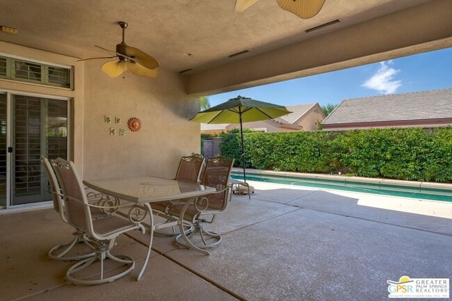 Building Photo - 78139 Elenbrook Ct