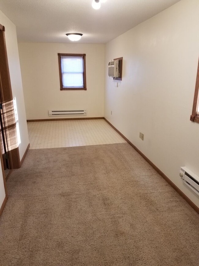 Building Photo - kb1820