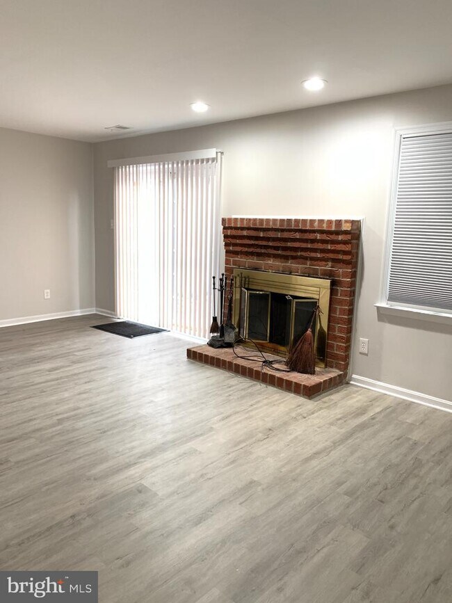 Building Photo - 3133 Windwood Farms Dr