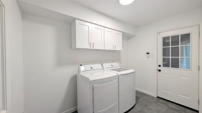 Building Photo - 15707 Downford Dr