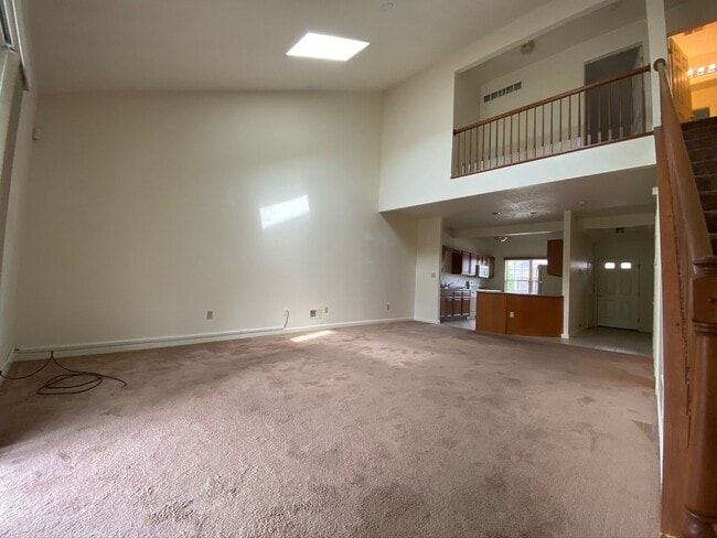 Building Photo - 106 Amber Ln