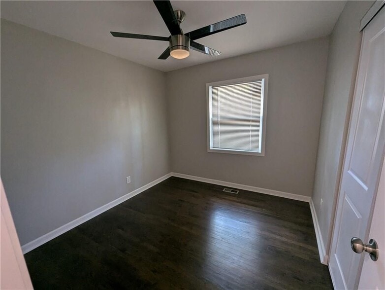 Building Photo - 4308 Sheppard Dr