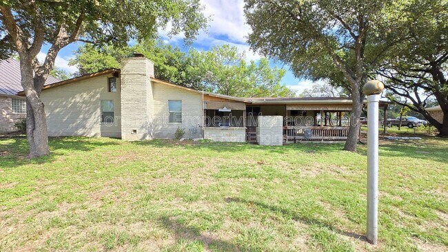 Building Photo - 7609 Linkside St