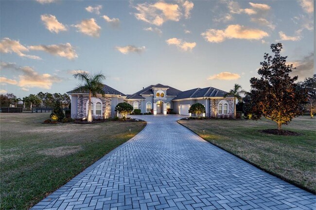 Building Photo - 10605 Midview Terrace