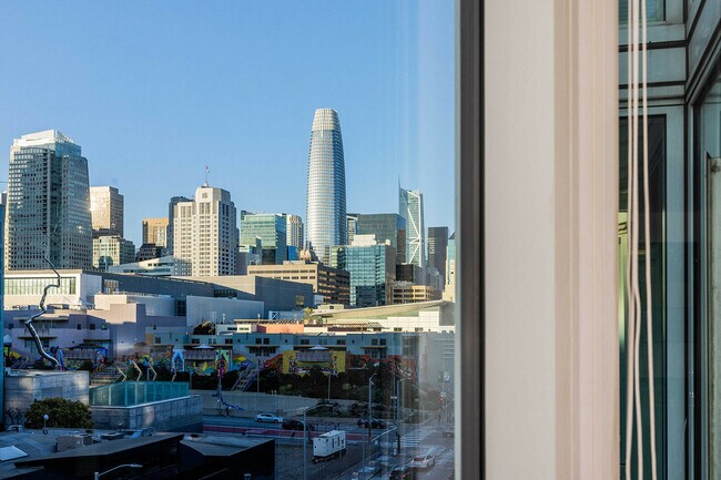 Building Photo - 829 Folsom St