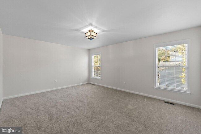 Building Photo - 7722 Yalta Way