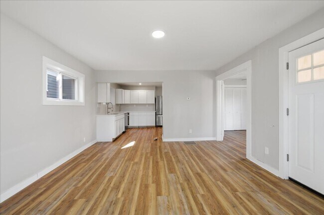 Building Photo - 1138 36th St