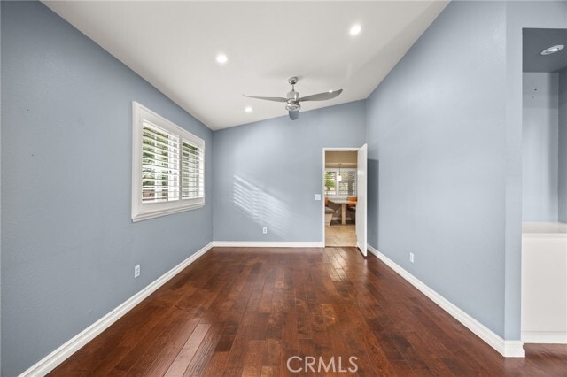 Building Photo - 1185 Bridgeport Rd