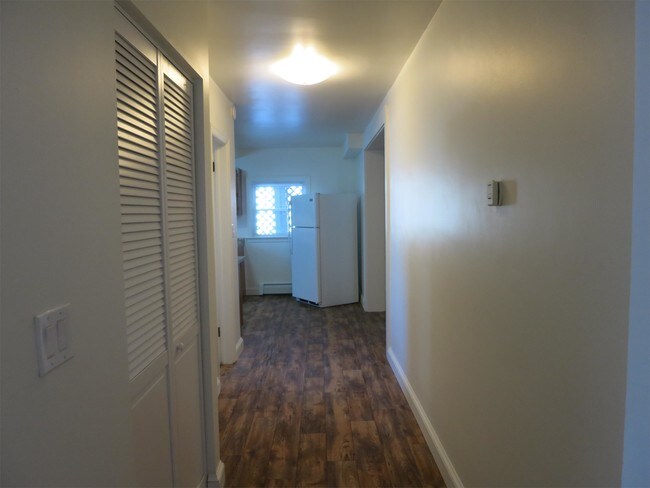 Building Photo - 211 Stribling Ave