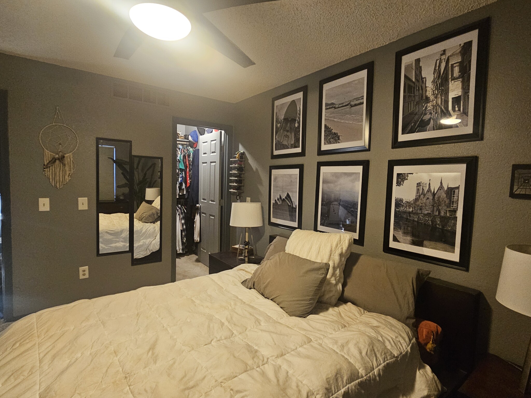 Master w/ Walk In Closet - 6265 Nassau Ct