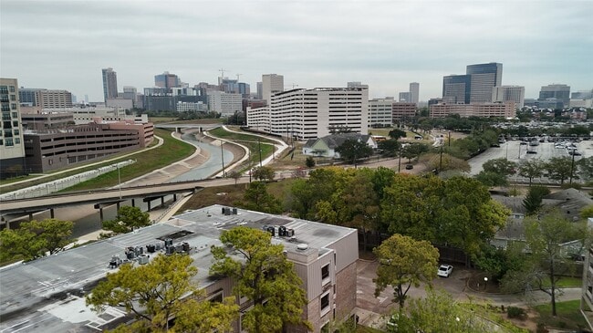 Building Photo - 2209 S Braeswood Blvd