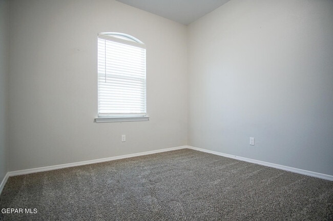 Building Photo - 12874 Woolstone Dr