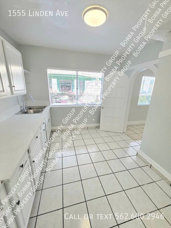 Building Photo - 1555 Linden Ave