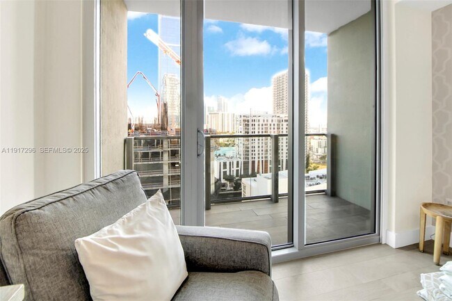 Building Photo - 2900 NE 7th Ave