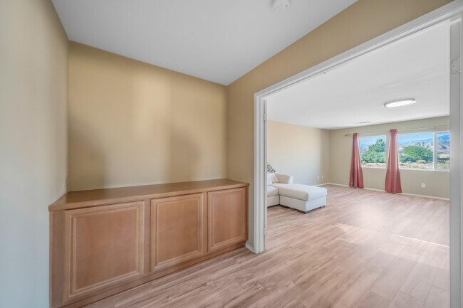 Building Photo - 79910 Camden Dr