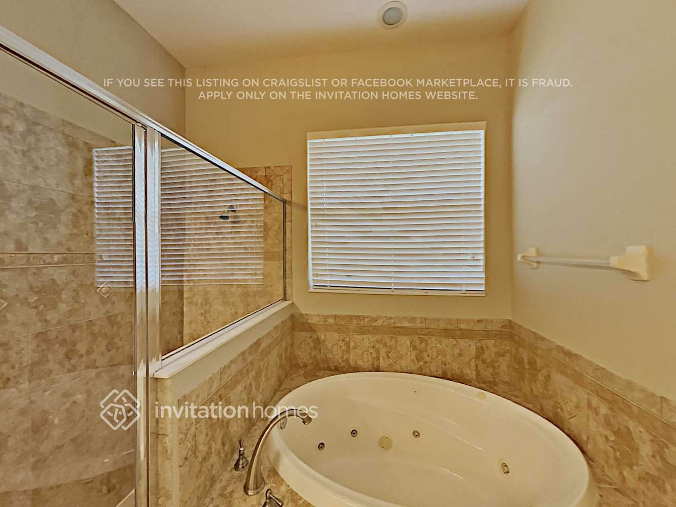 Building Photo - 2627 Spicebush Loop