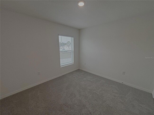 Building Photo - 481 W Rexford Dr