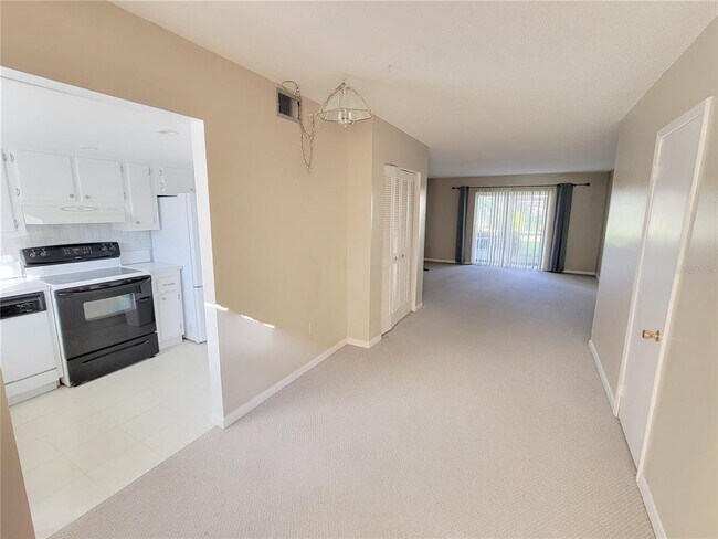 Building Photo - 2727 75th St W