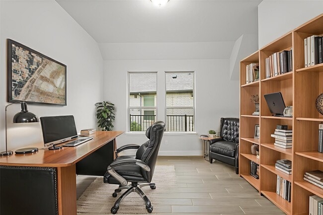 Building Photo - 10943 Water Hyssop Ln