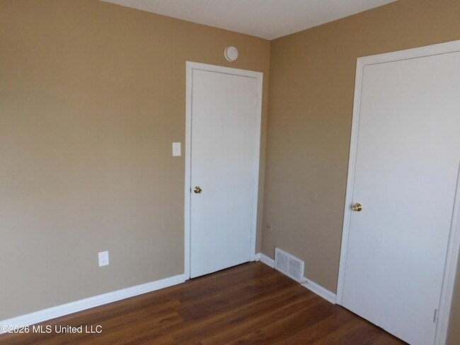 Building Photo - 7868 Trafton Cove S