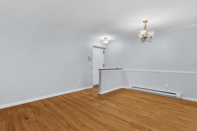 Building Photo - 72 Buddington Rd