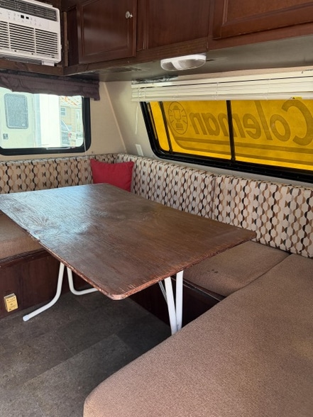 Building Photo - 196 13th St