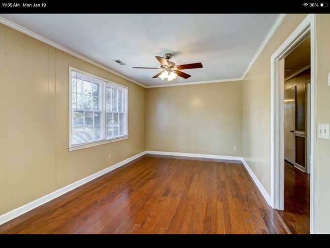 Building Photo - 1 Henrietta St