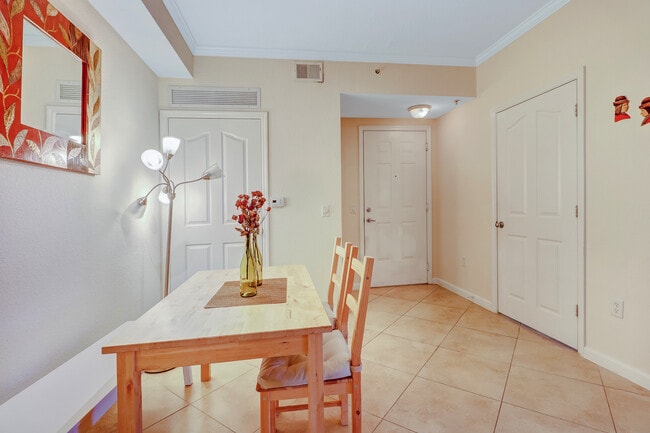 Building Photo - 12955 Positano Cir