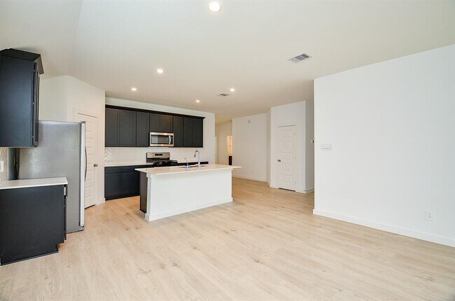 Building Photo - 1218 Isola Bella Dr